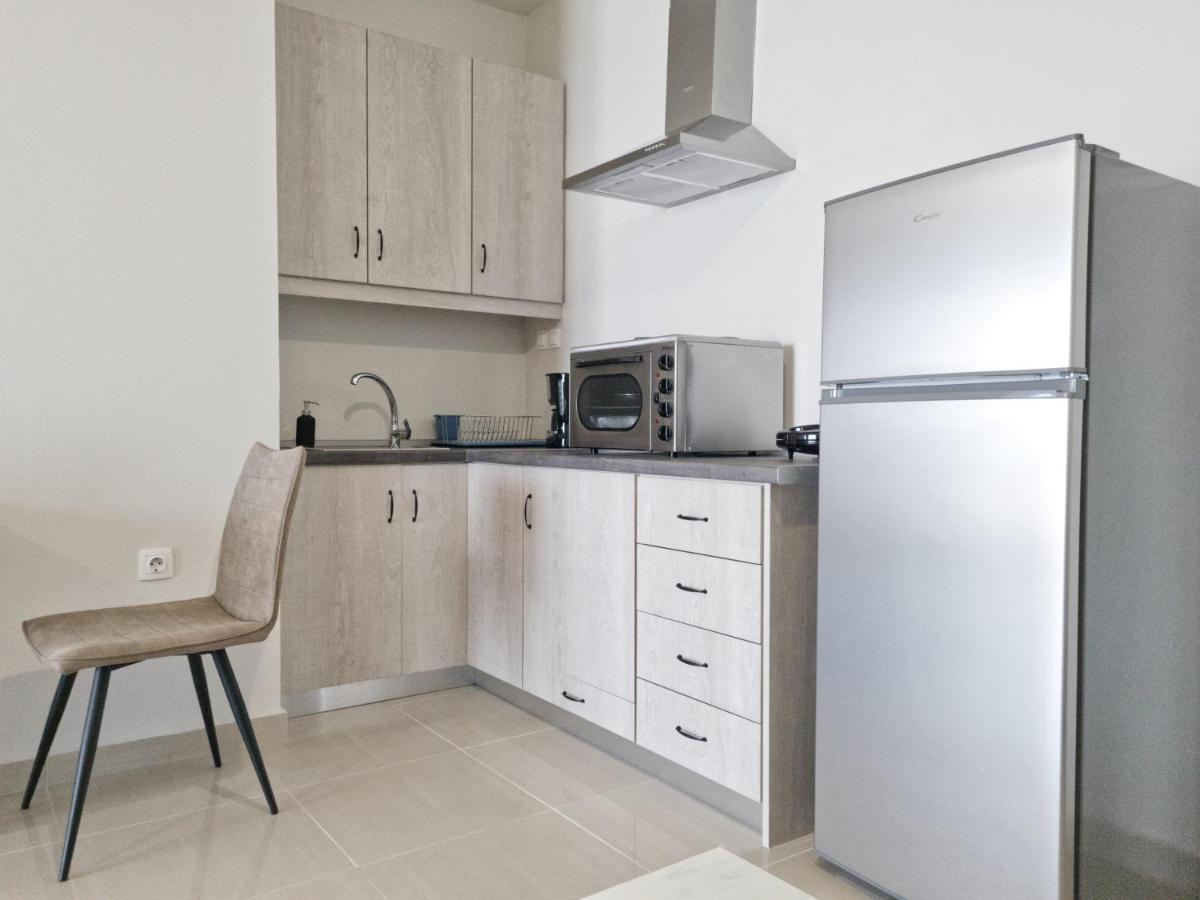 Epipleon Luxury Suites -102- Δωμάτιο 45Τμ Με Βεράντα 35Τμ Μπροστά Στη Θάλασσα Nafpaktos Buitenkant foto