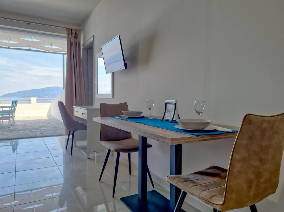 Epipleon Luxury Suites -102- Δωμάτιο 45Τμ Με Βεράντα 35Τμ Μπροστά Στη Θάλασσα Nafpaktos Buitenkant foto
